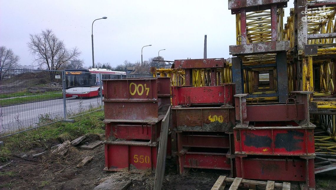 Zamykają przejazd przez tory na Młodzianowskiej! Zamykają przejazd przez tory na Młodzianowskiej!