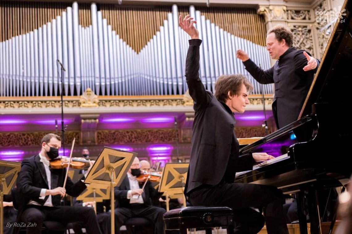 Zanurzony w fortepianie. Wywiad z Marcinem Wieczorkiem Zanurzony w fortepianie. Wywiad z Marcinem Wieczorkiem