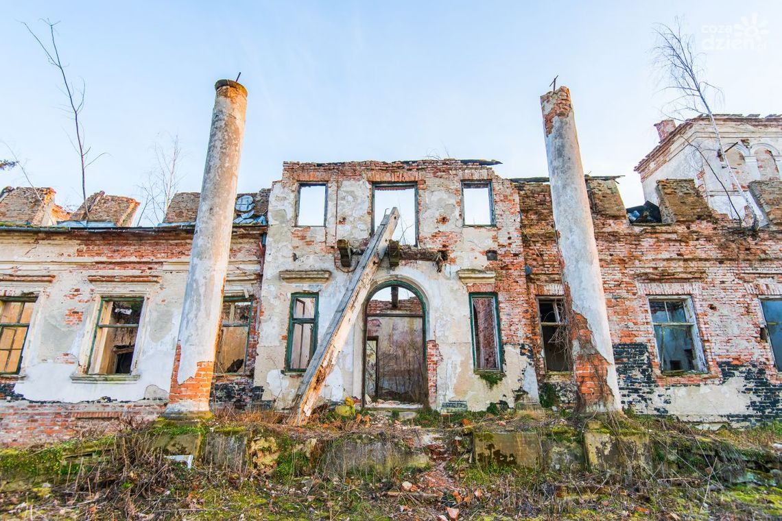 Zapomniane miejsca: Dworek w Bartodziejach