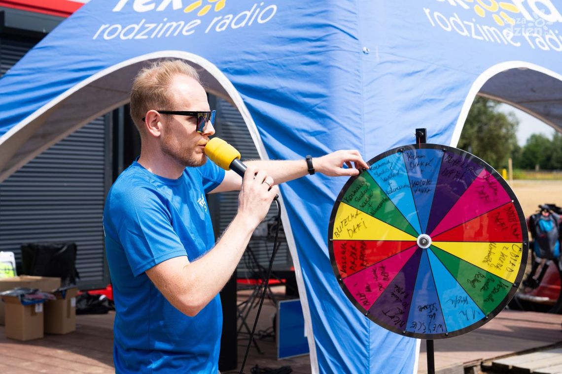 Zapraszamy na śniadanie na trawie! Zapraszamy na śniadanie na trawie!