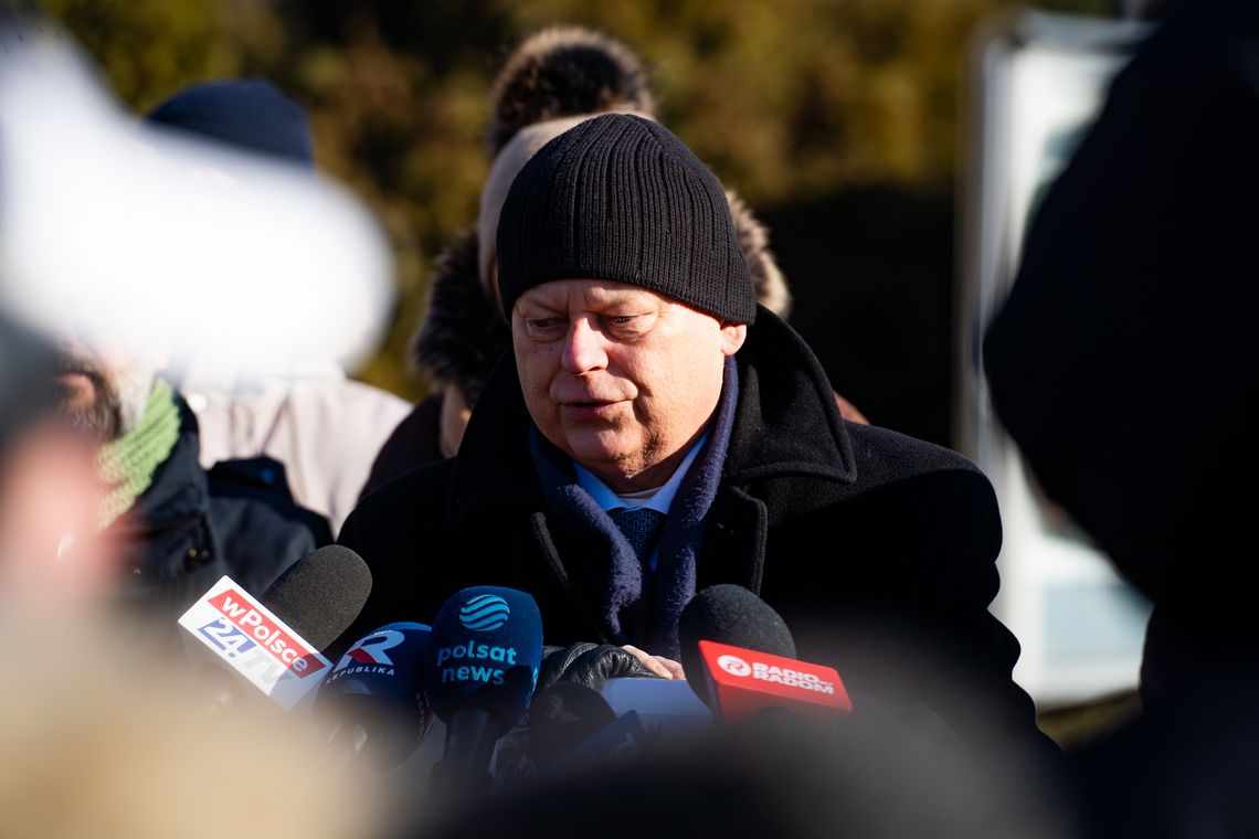 „Zarżnę wszystkich, a ciebie pierwszego”. Poseł PiS pokazał wiadomość z pogróżkami