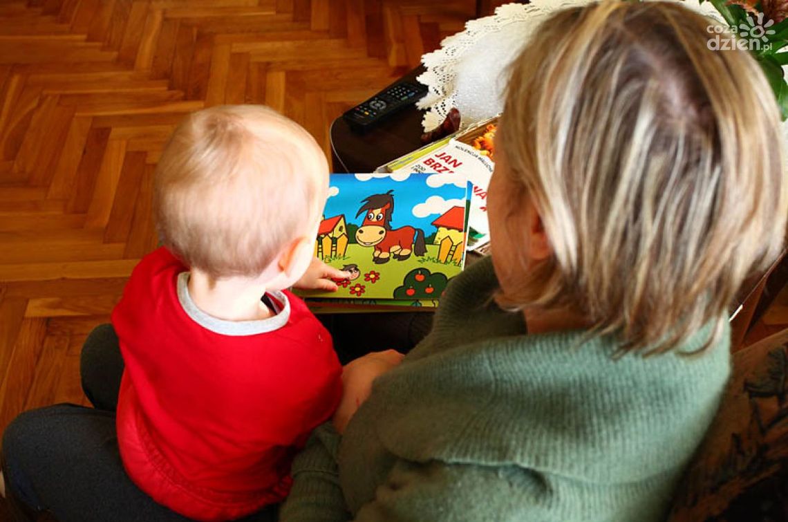 Zasiłek macierzyński. Jak korzystają z niego ojcowie? Zasiłek macierzyński. Jak korzystają z niego ojcowie?