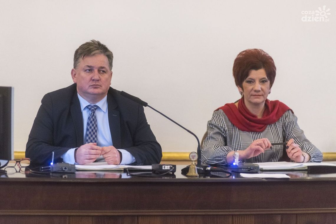 Zawieszenie broni w radzie miejskiej?