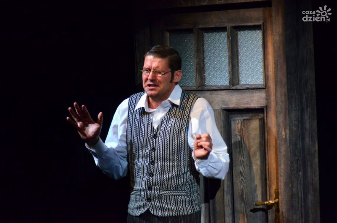 Zbrodnia u Gombrowicza - Malajkat w roli śledczego