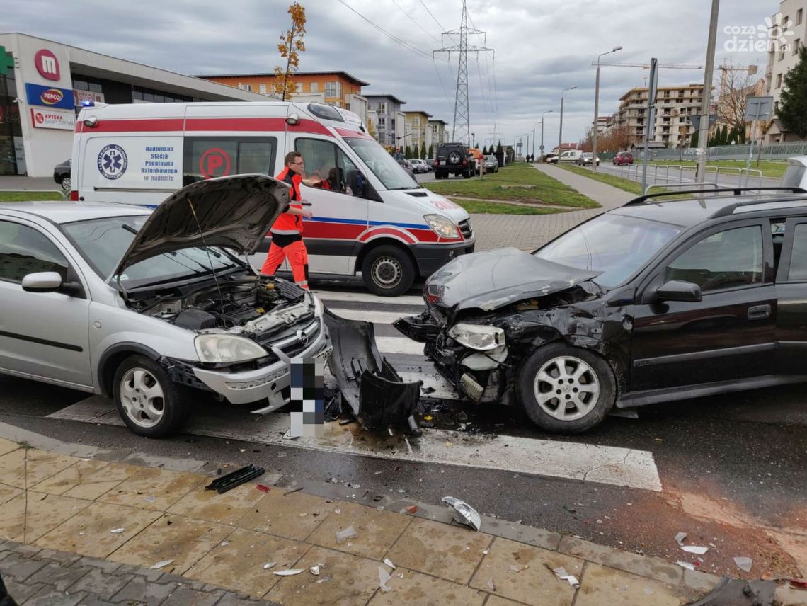 Zderzenie trzech pojazdów Zderzenie trzech pojazdów