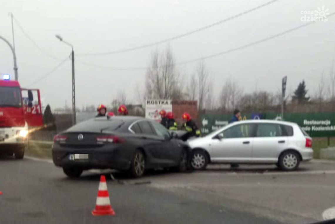Zderzenie trzech pojazdów w Rajcu Zderzenie trzech pojazdów w Rajcu