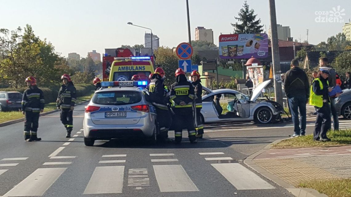 Zderzenie trzech samochodów na Chrobrego