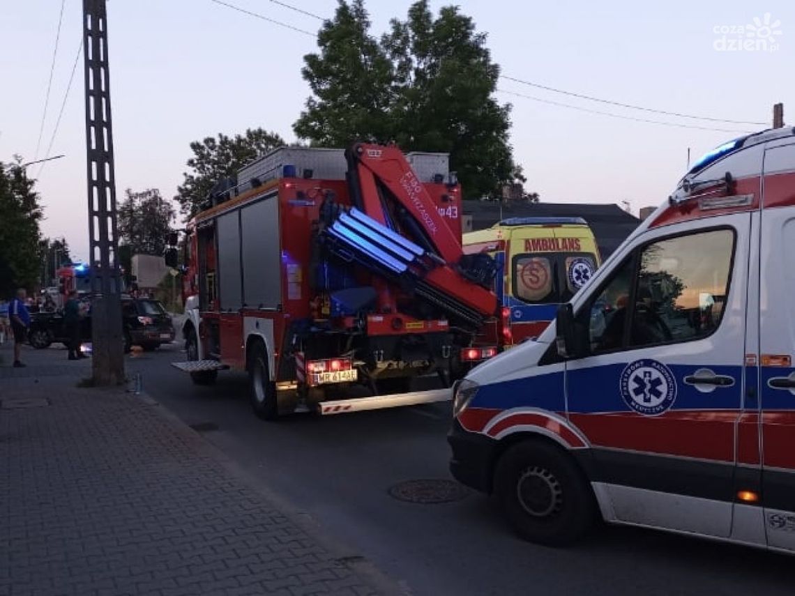 Zderzenie trzech samochodów. Są ranni