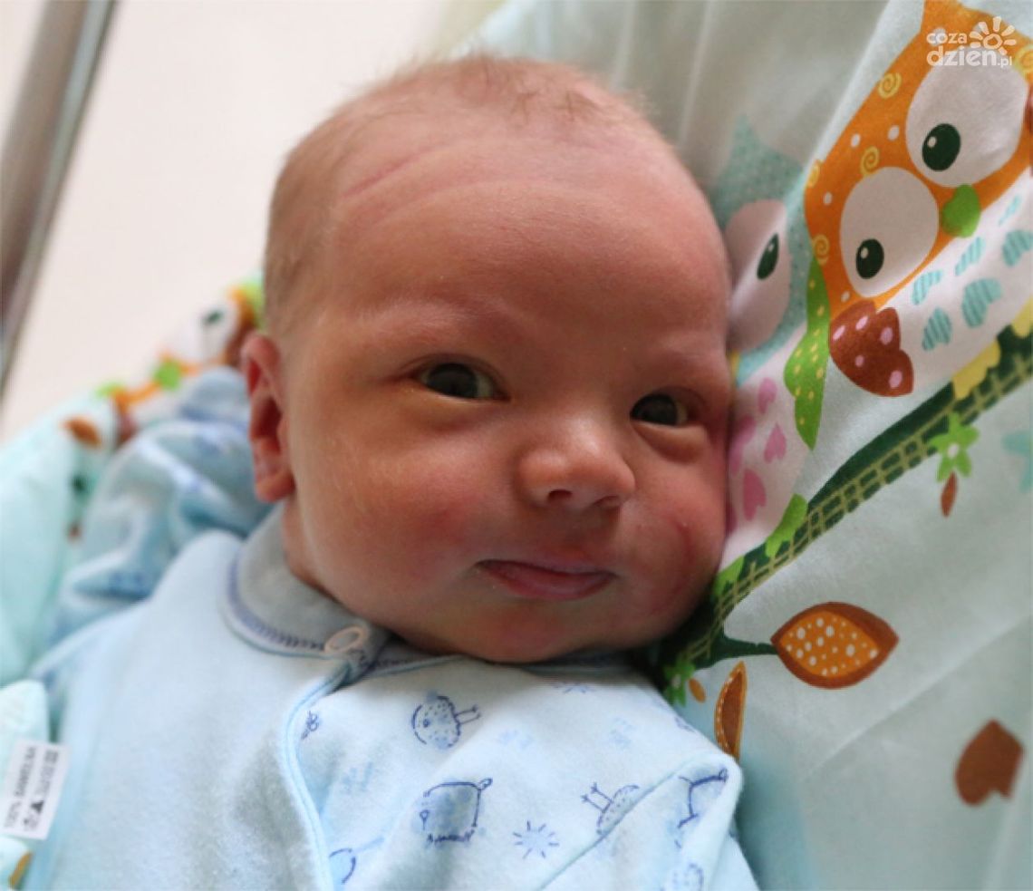 Zdjęcia dzieci z 23 marca Zdjęcia dzieci z 23 marca