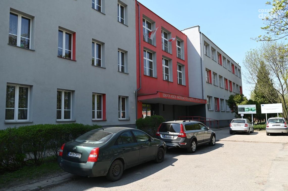 Ze szkolnej kroniki: "Odzieżówka" Ze szkolnej kroniki: "Odzieżówka"