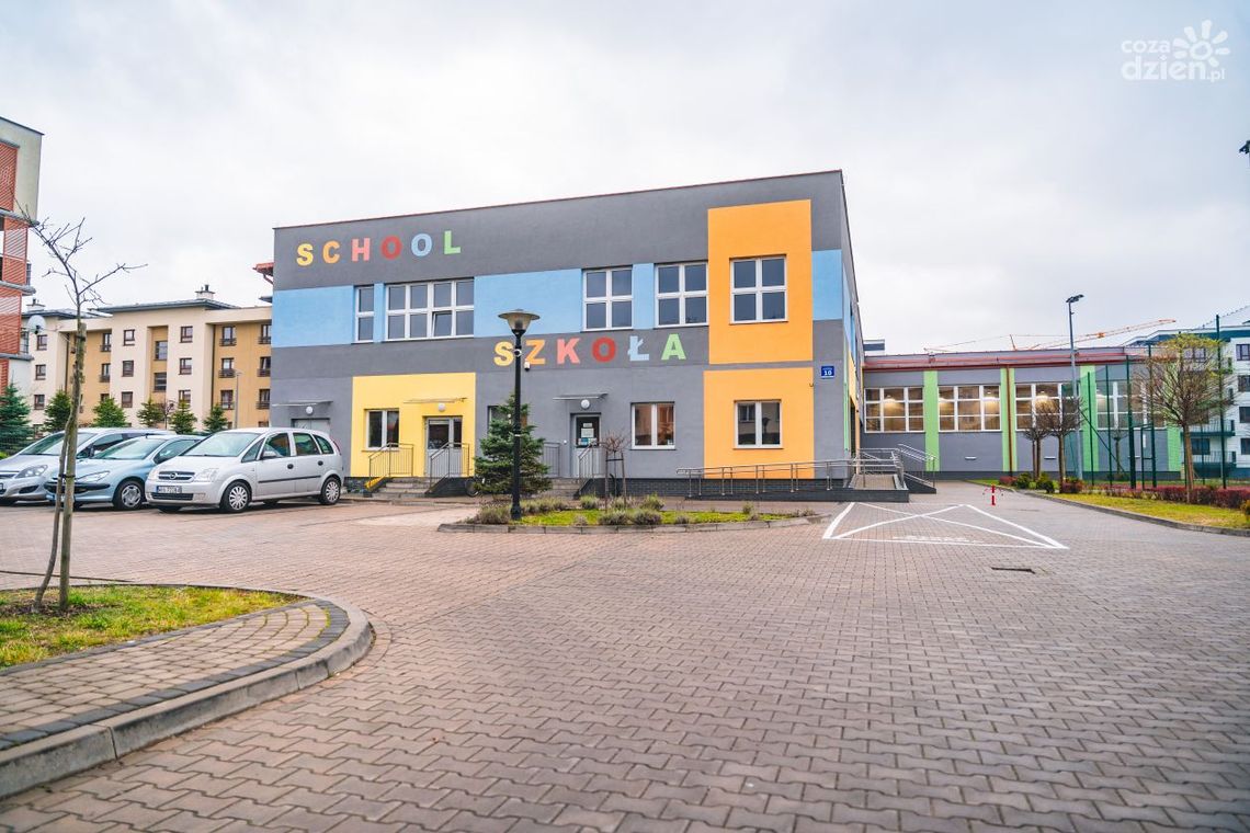 Ze szkolnej kroniki: szkoły niepubliczne (zdjęcia)