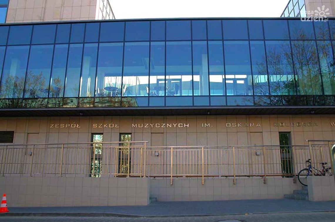 Zespół Szkół Muzycznych im. Oskara Kolberga Zespół Szkół Muzycznych im. Oskara Kolberga