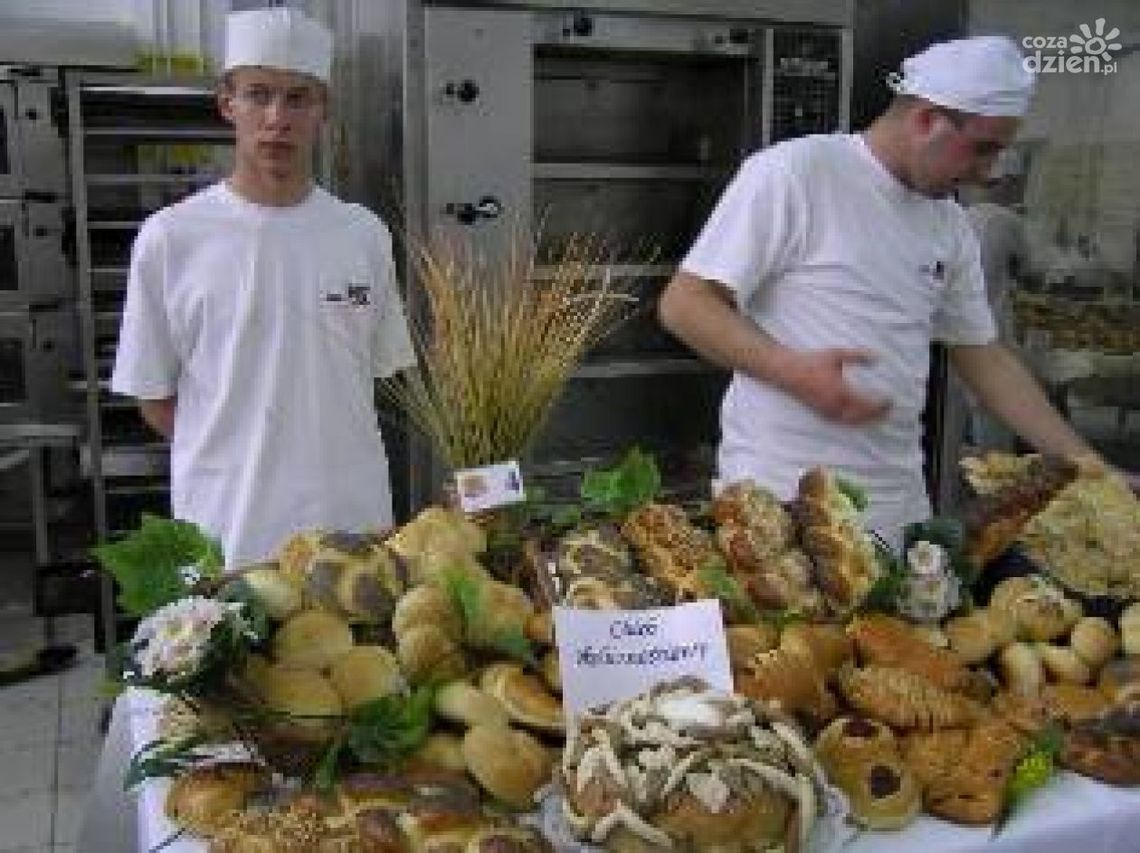 Zespół Szkół Spożywczych i Hotelarskich Zespół Szkół Spożywczych i Hotelarskich