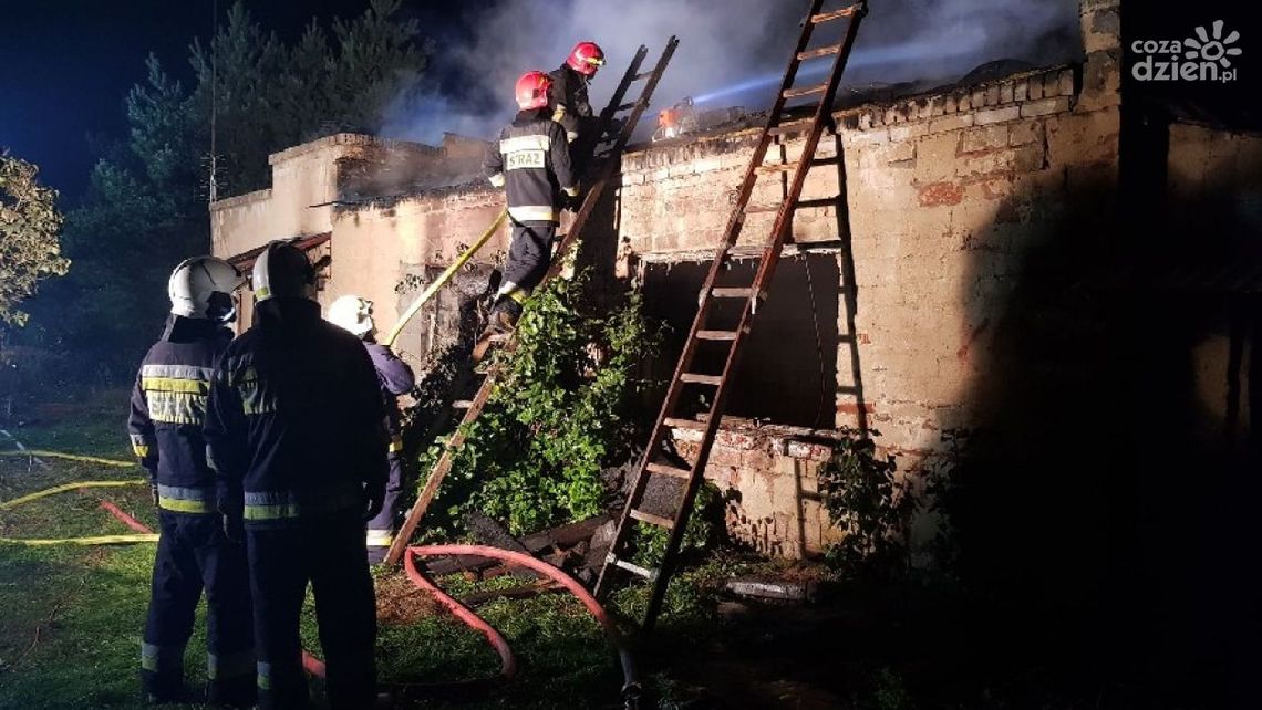 Zginął w pożarze własnego domu Zginął w pożarze własnego domu