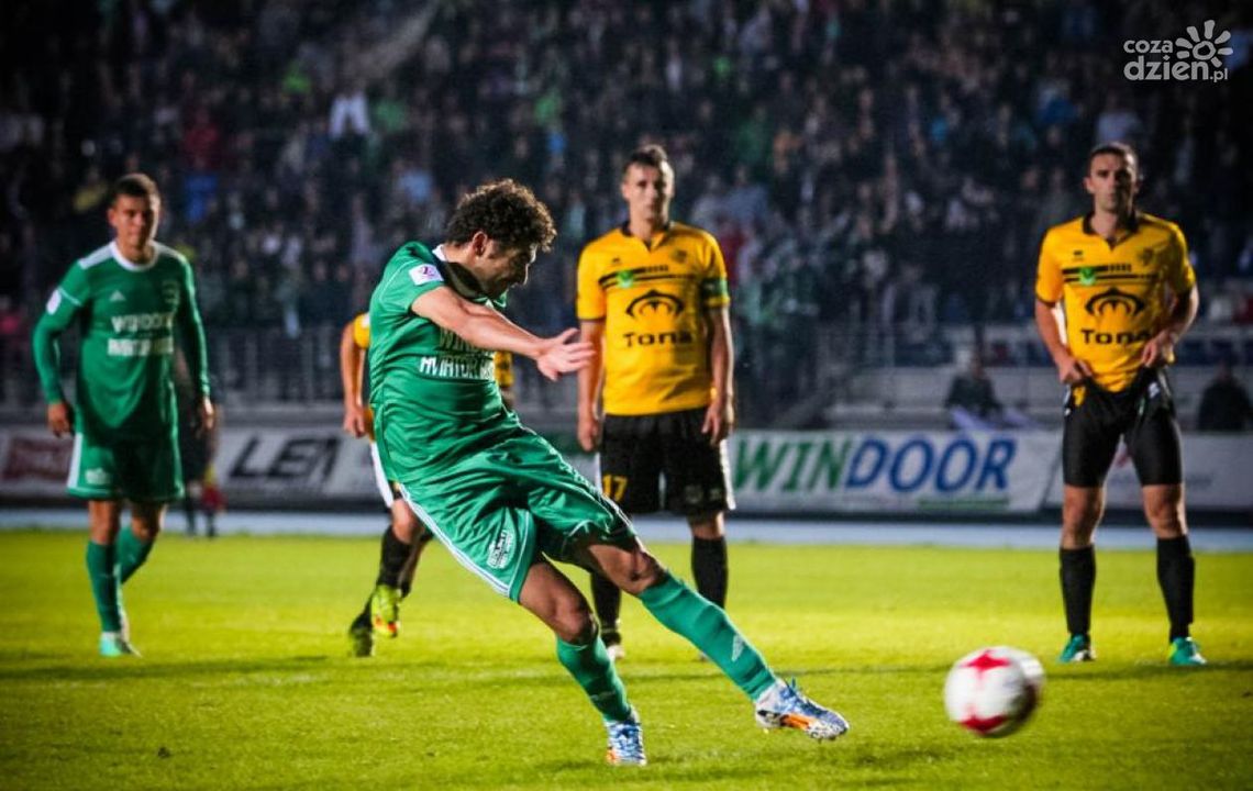 Zieloni grają ze Zniczem