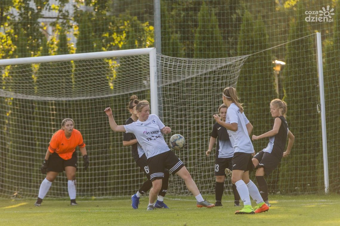 Zimny prysznic w Bielsku-Białej. HydroTruck stracił pięć bramek