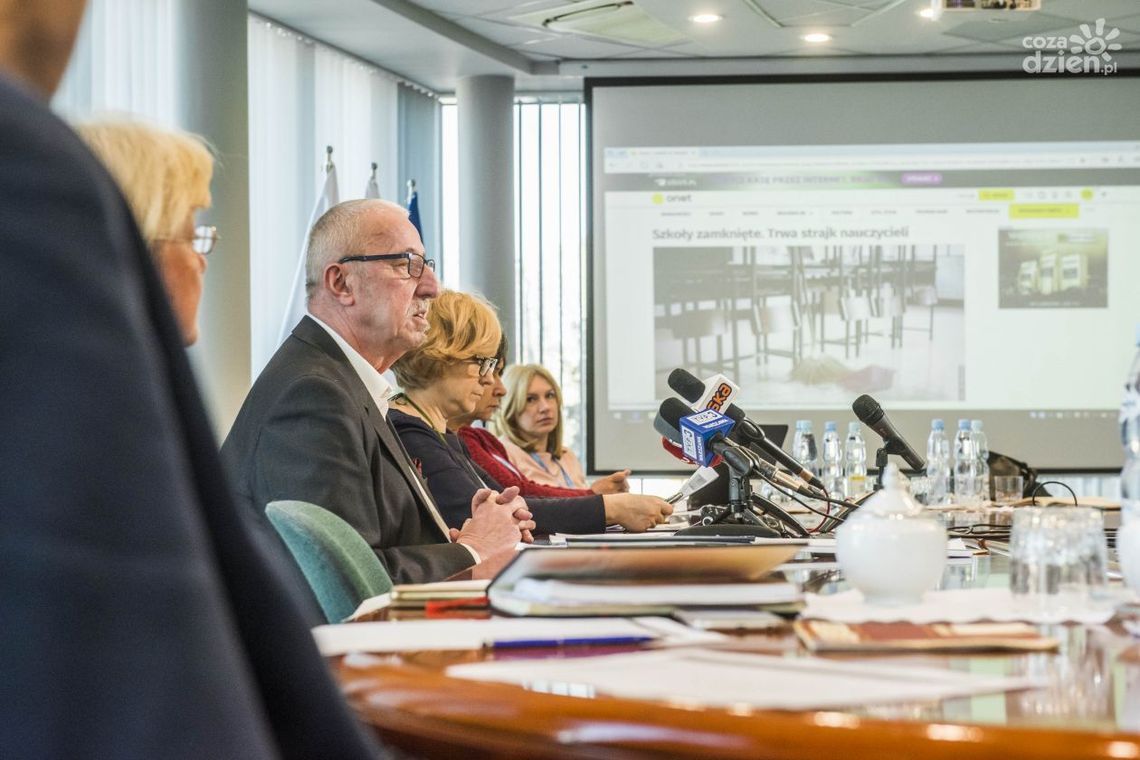 Zintegrowany System Zarządzania Oświatą z nowymi funkcjami