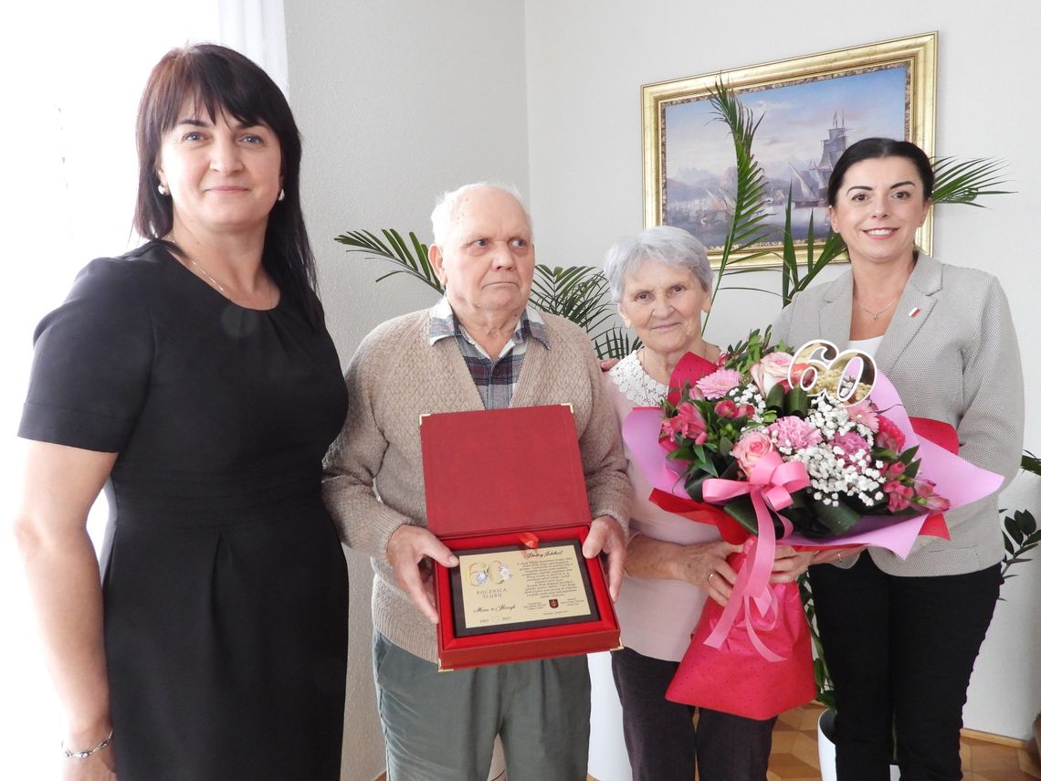 Złote i Diamentowe Gody w gminie Skaryszew. Wyjątkowy jubileusz świętowały trzy pary Złote i Diamentowe Gody w gminie Skaryszew. Wyjątkowy jubileusz świętowały trzy pary