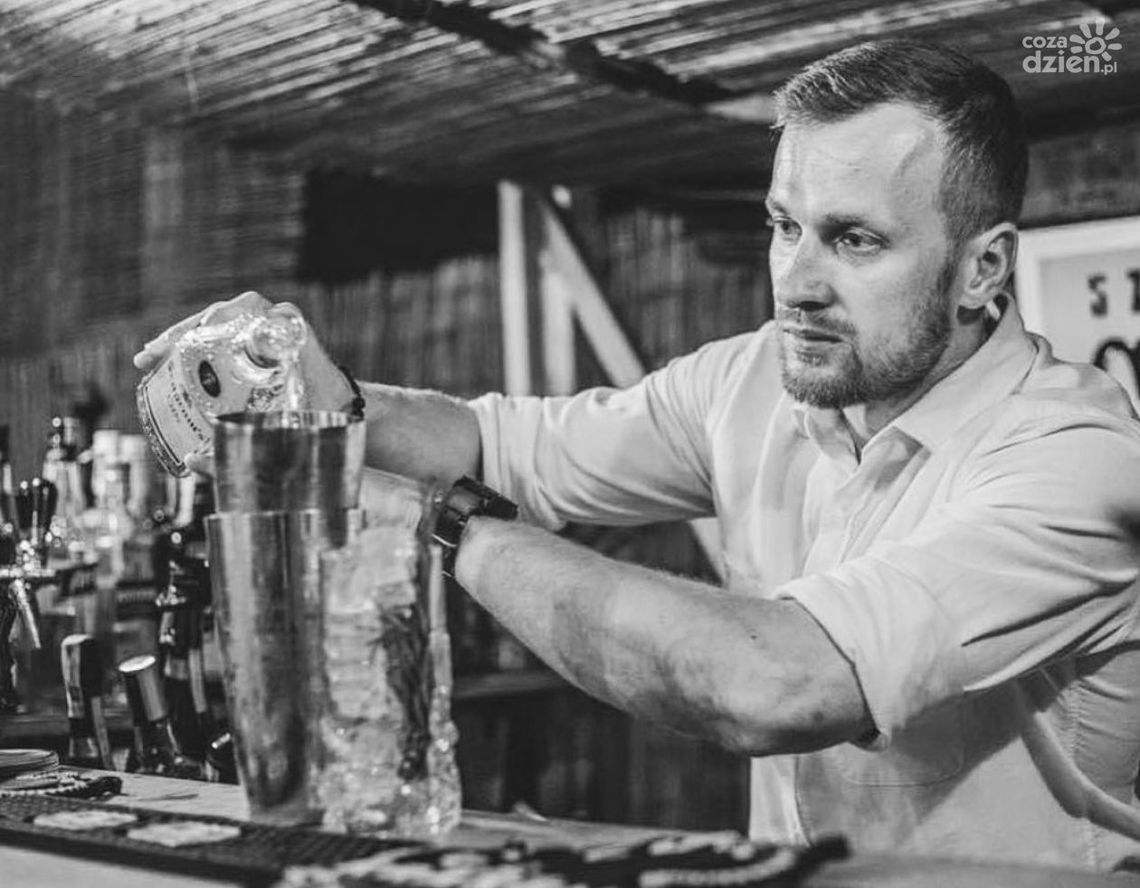 Zmarł Kamil Dorociński. Był znanym w Radomiu barmanem
