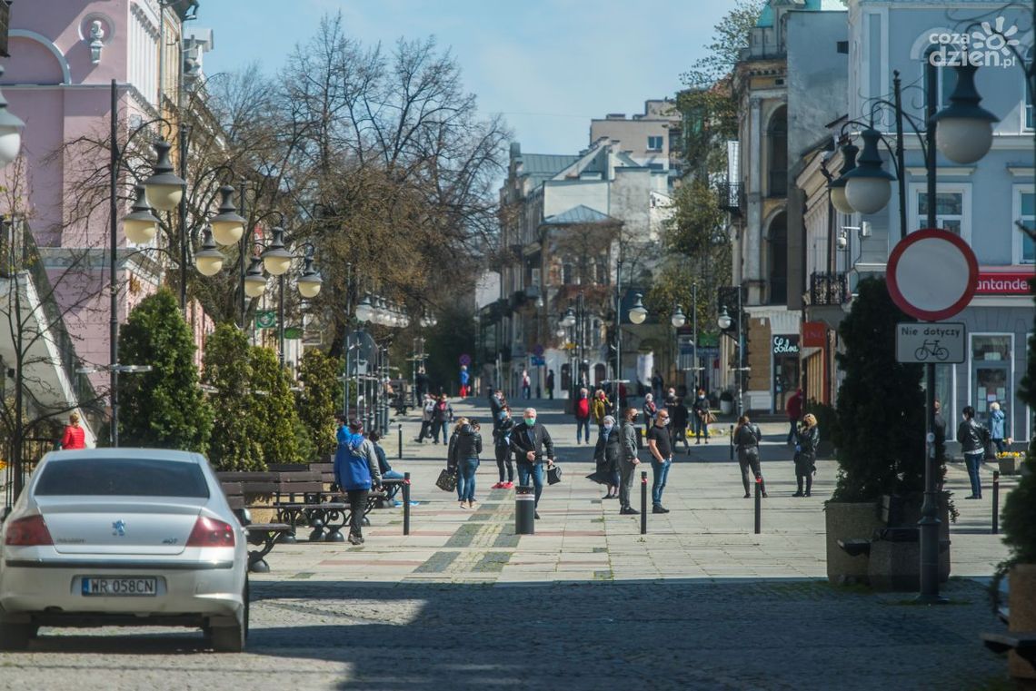 Zmiany w izolacji, kwarantannie i nauce zdalnej 