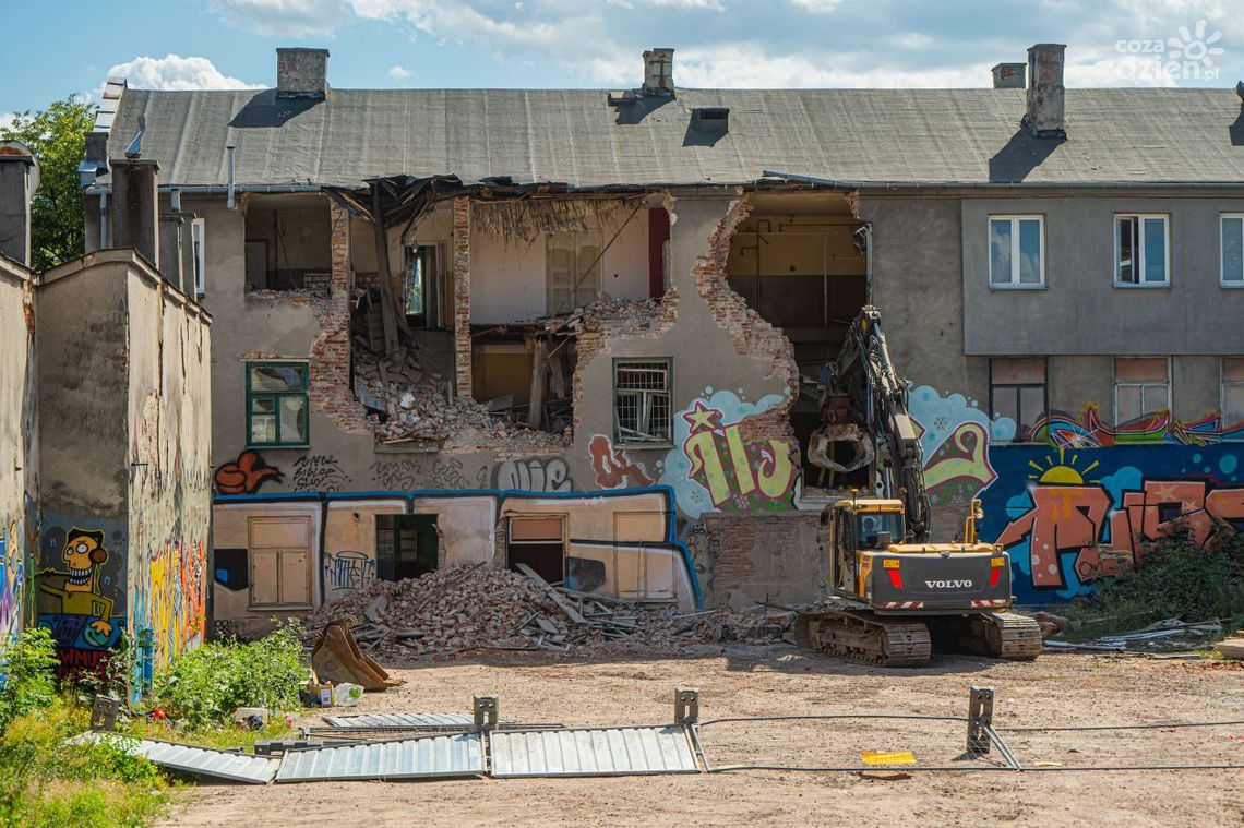 Znika dawny Hotel Rzymski, a razem z nim bezcenne posadzki Znika dawny Hotel Rzymski, a razem z nim bezcenne posadzki