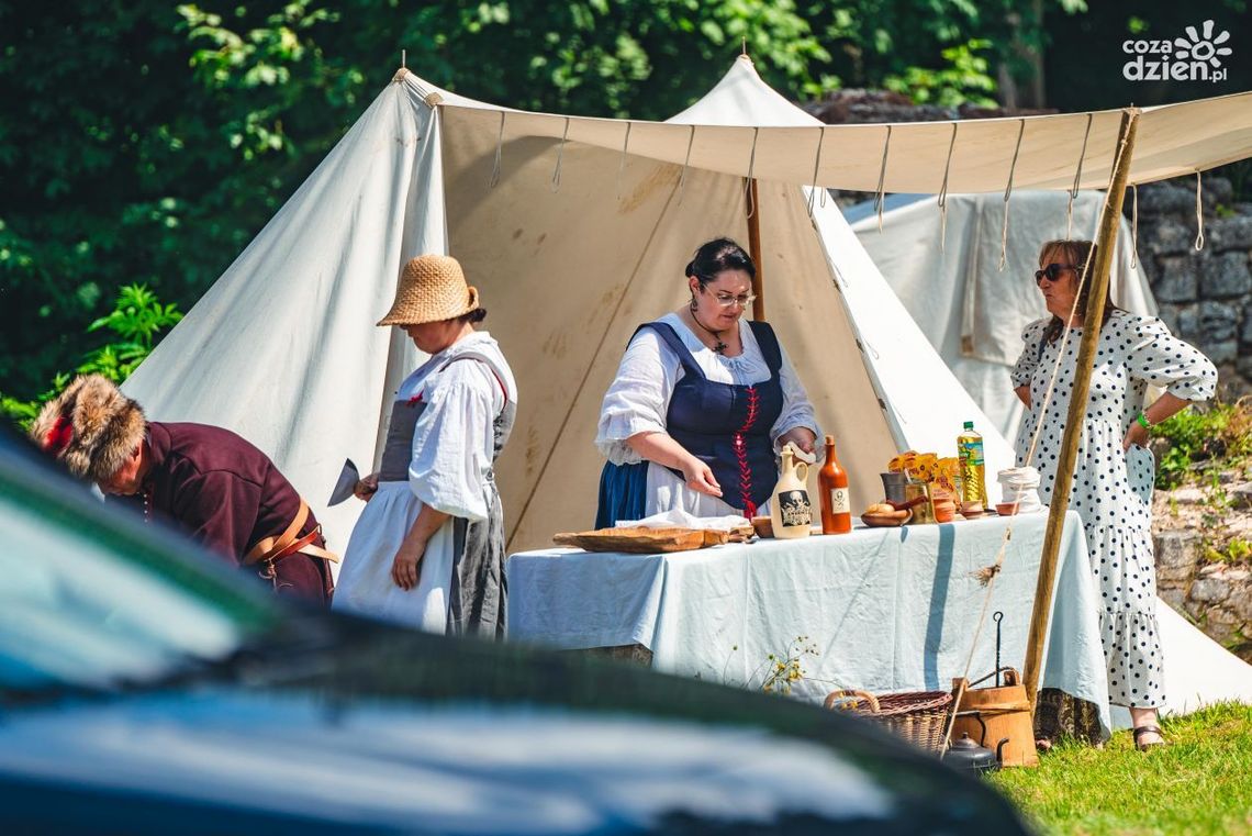 Zupa z pokrzywy i sarmacki smalec