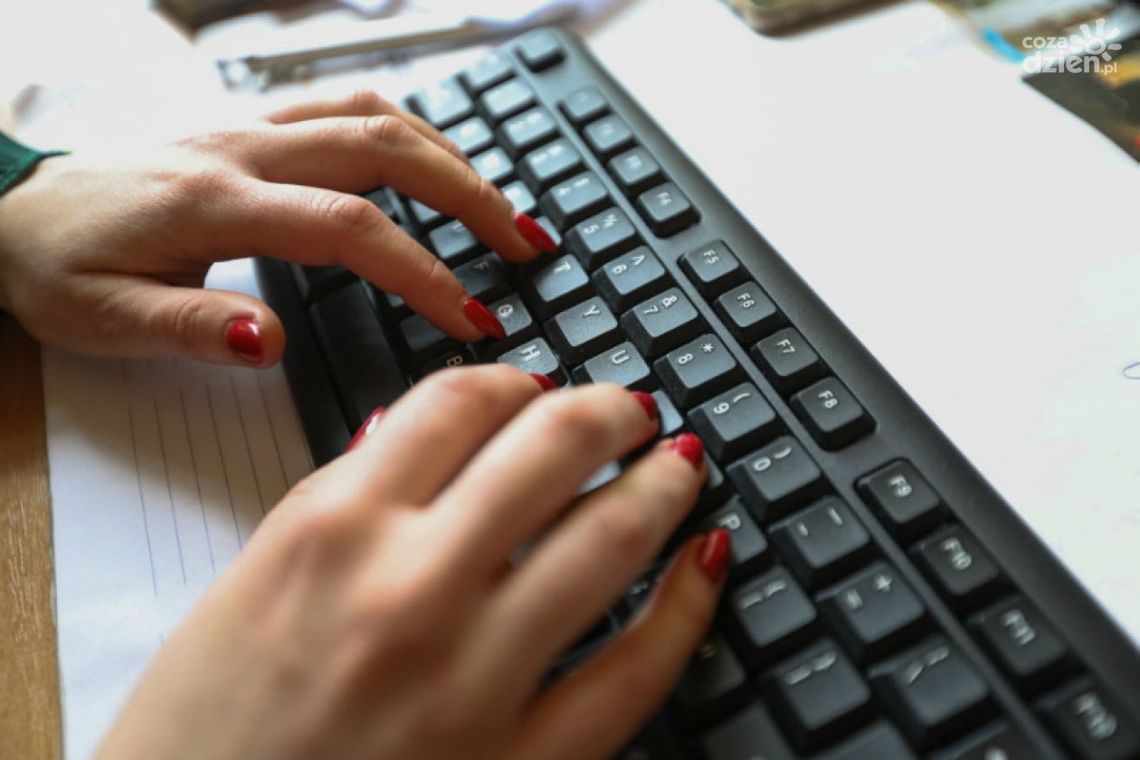 Zwoleń. Otrzymałeś komputer od starostwa? Sprawdź komunikat