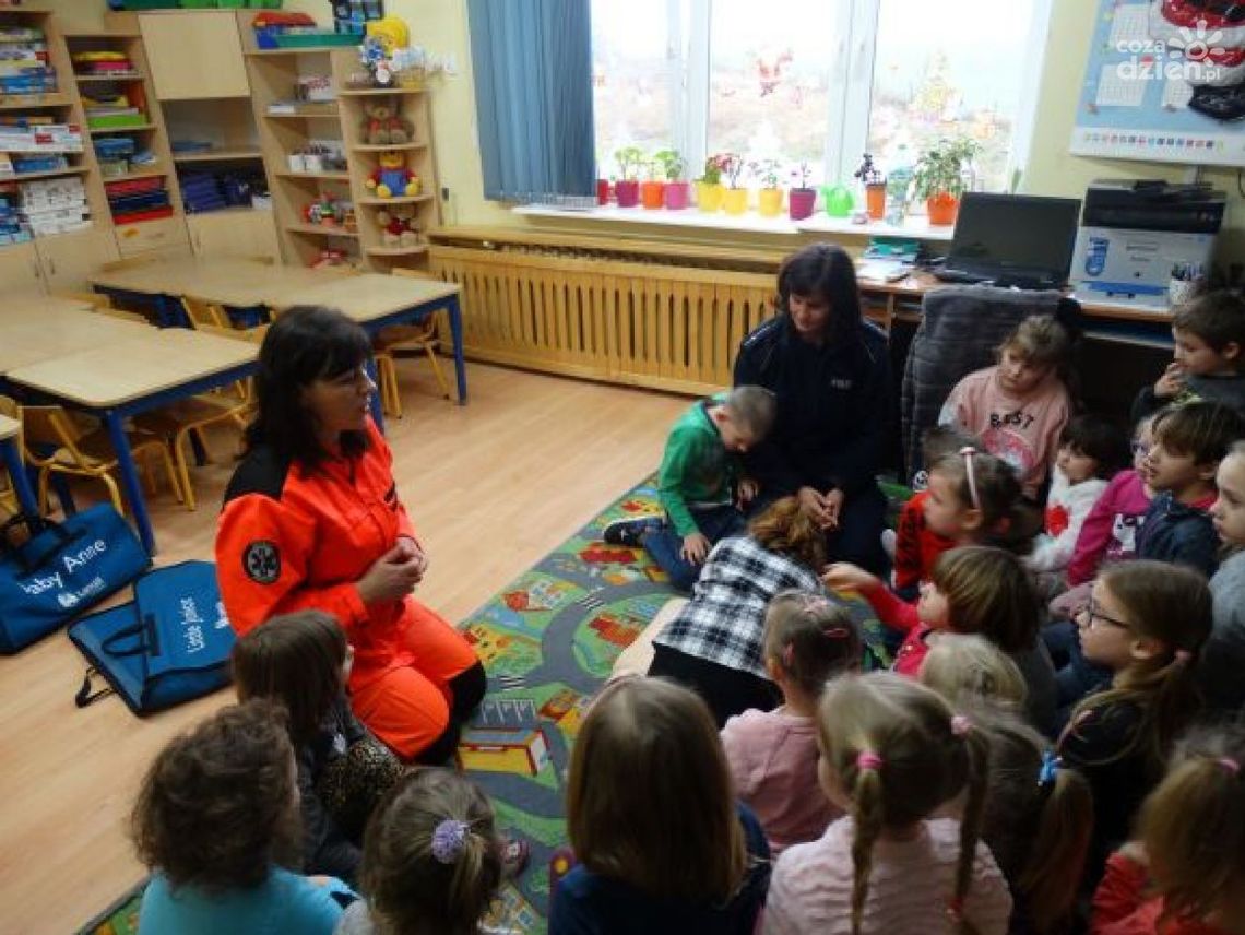 Zwoleń. Spotkali się z młodzieżą by mówić o bezpieczeństwie podczas ferii