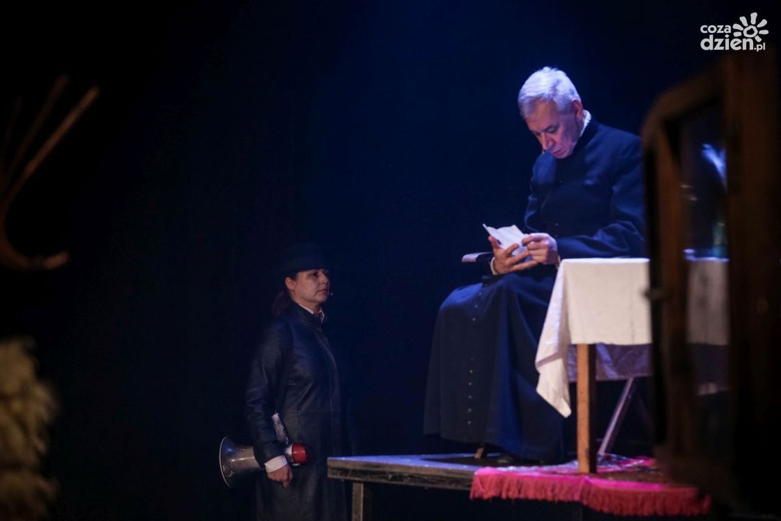 "Życie jest większe od legend"