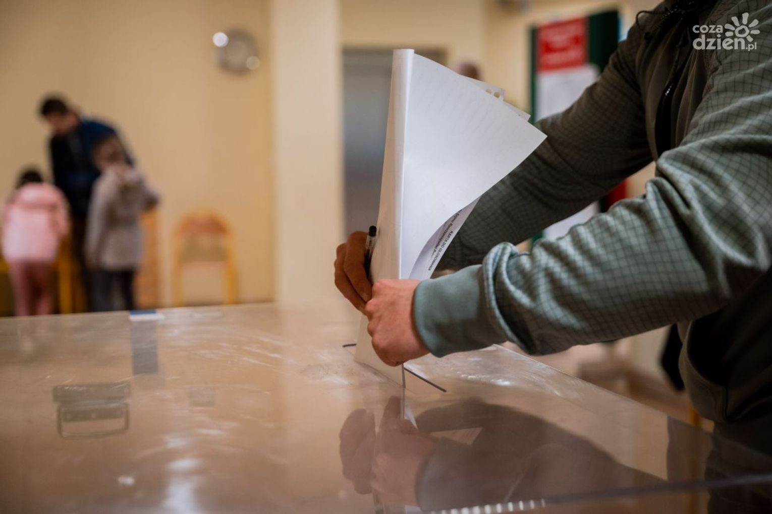 Liczenie głosów w regionie radomskim [RELACJA LIVE]