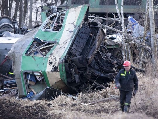 Katastrofa kolejowa cz.2 (fot. Artur Gierwatowski/Edytor.net)