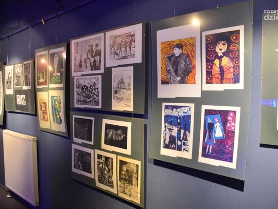 Biennale Grafiki Warsztatowej "Drukarnia Wyobraźni" MDK Radom 2011 - Galeria Kina Helios