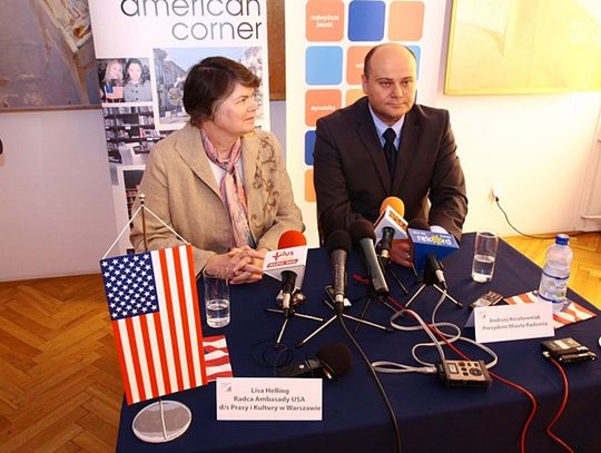 Otwarcie American Corner w Łaźni