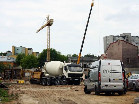 Budowa centrum handlowego przy ul. Dzierzkowskiej