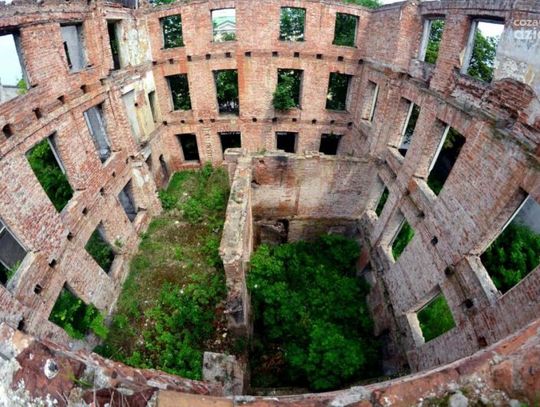 Budynek starej szkoły specjalnej przy ul. Słowackiego