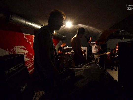 Koncert H/C - Street Chaos, Wounded Knee, Kultura Wieku Atomowego