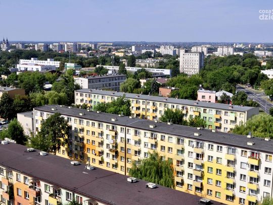 Panorama Radomia z dachu bloku na os. Potok