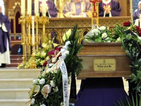 Pogrzeb biskupa Stefana Siczka