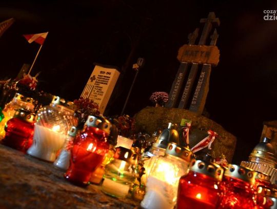 Dzień Wszystkich Świętych - zdjęcia nocne