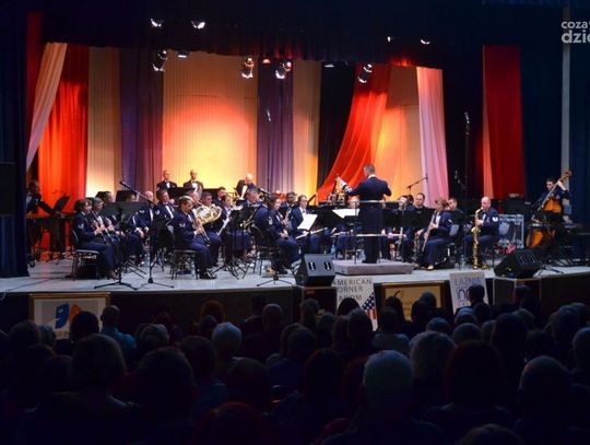 Amerykańska Orkiestra Sił Powietrznych Stanów Zjednoczonych Amerykańska Orkiestra Sił Powietrznych Stanów Zjednoczonych