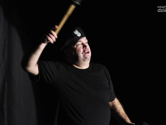 Ani Mru Mru - "Nuda, rutyna i odcinanie kuponów"