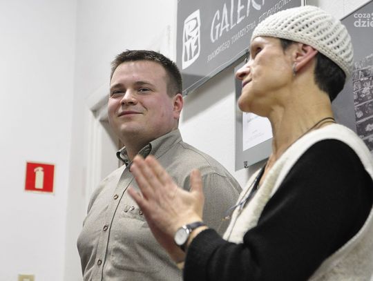 "Ludzie i szkło..." - wystawa Bartłomieja Bałabana "Ludzie i szkło..." - wystawa Bartłomieja Bałabana