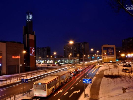 Zaśnieżony Radom nocą