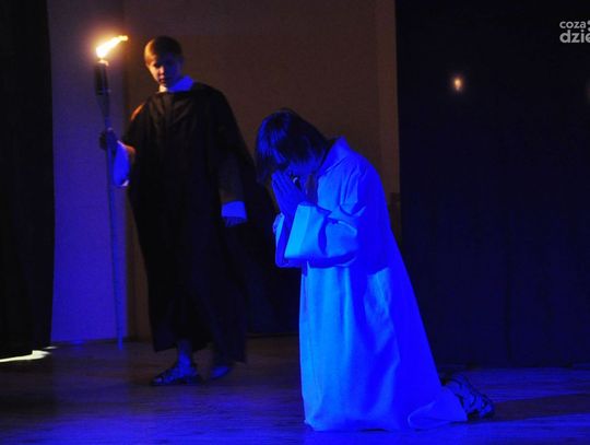 Misterium męki Pańskiej w wykonaniu uczniów Katolickiego Liceum Ogólnokształcącego