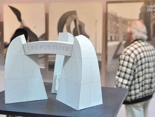 Czwarta edycja wystawy Mistrz i uczniowie: Maciej Szańkowski i jego pracownie