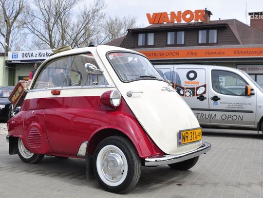 BMW Isetta odrestaurowane przez radomian BMW Isetta odrestaurowane przez radomian