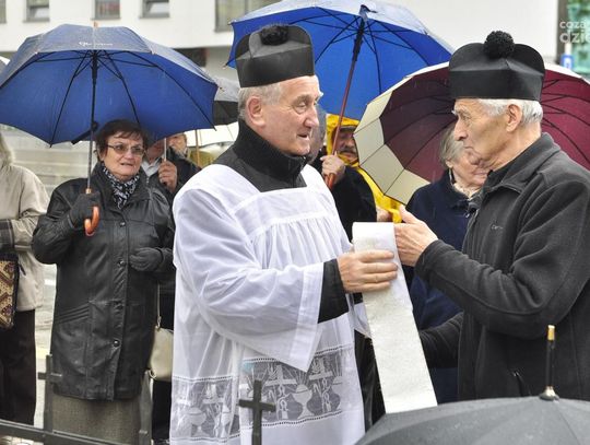 Obraz Świętej Rozalii wrócił do kapliczki przy ul. Żeromskiego