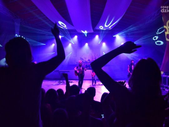 Koncert zespołu „IRA” , support zespół „Renesans", MOK Amfiteatr"