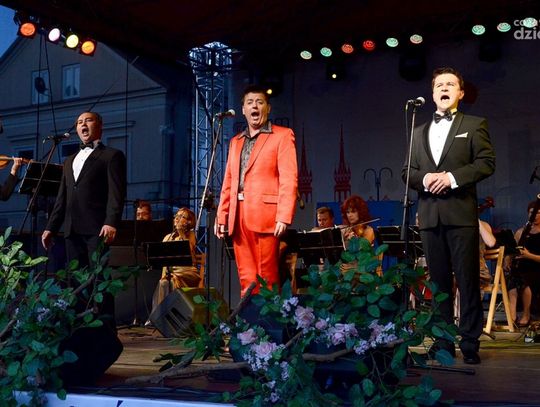 Koncert Trzech Tenorów na radomskim deptaku Koncert Trzech Tenorów na radomskim deptaku