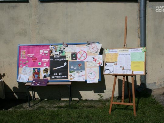 Dobroć uzależnia! Pomagaj! - Festyn w PSP 25